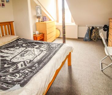 32 Charnwood Grove, NG2 7NT, NOTTINGHAM - Photo 2