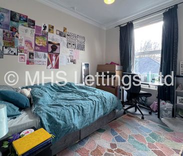 7 Bedroom Mid Terraced House for rent in Regent Park Terrace - Photo 2