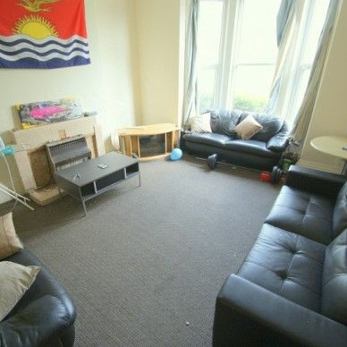 3 Bed - Hanover Square, University, Leeds - Photo 1