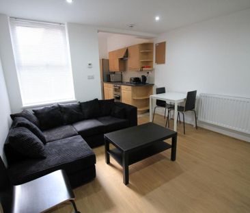 5 bedroom terraced house to rent - Photo 2