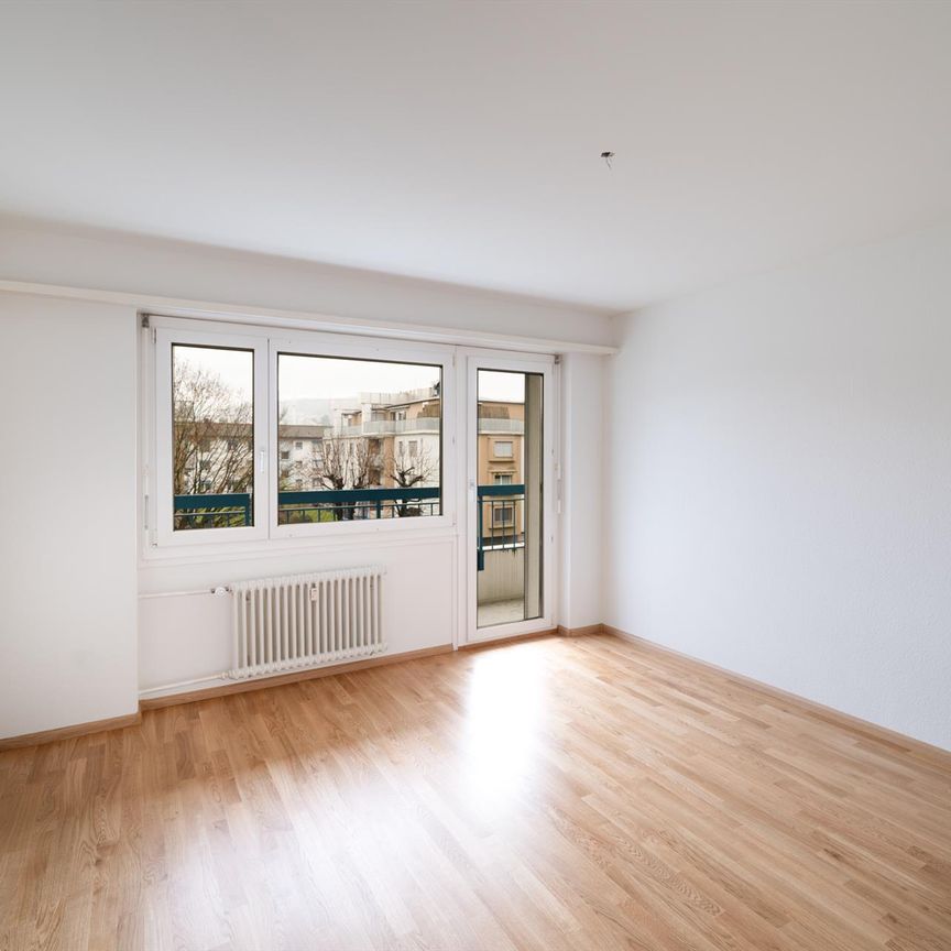 ATTRAKTIVE 3-ZIMMERWOHNUNG MIT BALKON - Foto 1