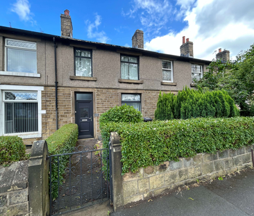 Broad Lane - Photo 1
