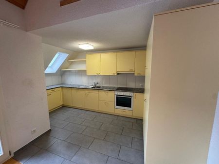 Moderne 4.5-Zimmer Dach-Maisonette-Wohnung in idyllischer Lage - Foto 5