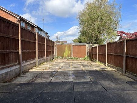2 bedroom townhouse to rent - Photo 3