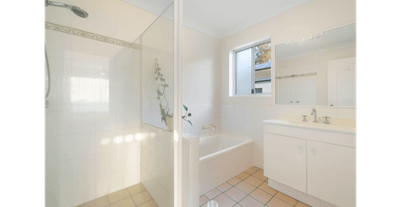 Single Level Freestanding Home in Excellent Location - Photo 5