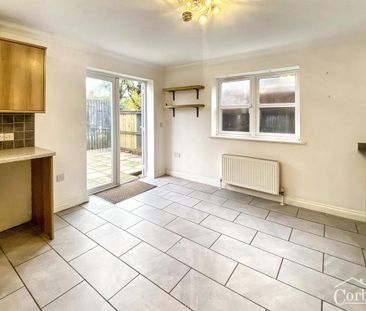 4 bedroom detached house to rent - Photo 6