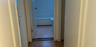 Extra large one bedroom renovated hardwood - Photo 2