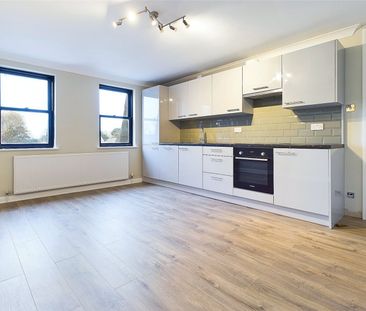 Station Road, Hampton, TW12 - Photo 4