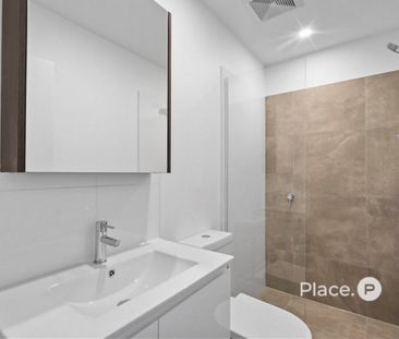 A Sensational Lifestyle Awaits in ‘Dream’ - Ground Floor Unit, with... - Photo 6