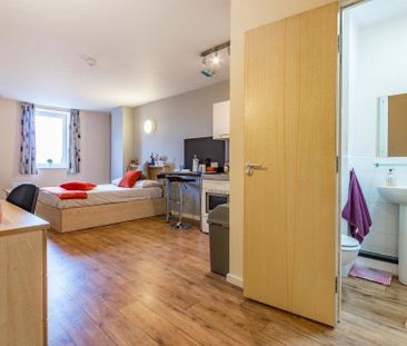 Studio to rent - Photo 6