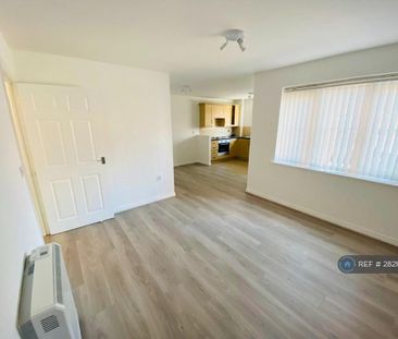 2 bedroom flat to rent - Photo 1