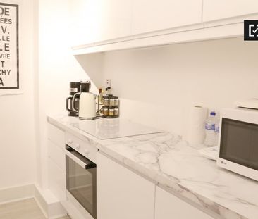 Stylish 2-bedroom flatshare in North Inner City, Dublin - Photo 3