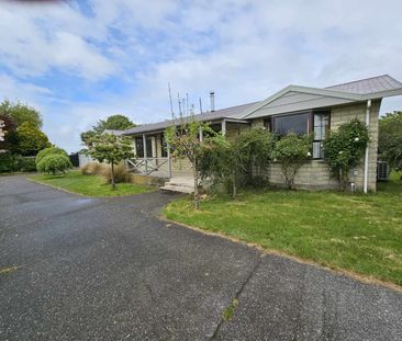 685 Queens Drive, Waikiwi - Photo 3