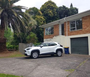Glenfield, 1/16A Diana Drive - Photo 4
