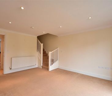 3 bedroom link detached house to rent - Photo 1