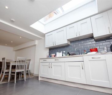 6 bedroom house to rent - Photo 3