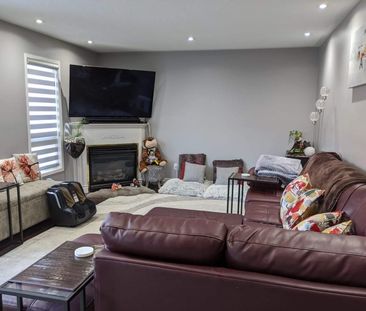 For Lease - 23 Four Seasons Circle, Brampton, Ontario - Photo 2