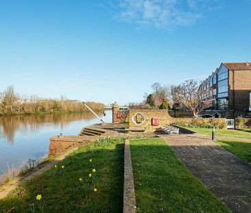 4 bedroom townhouse to rent - Photo 1