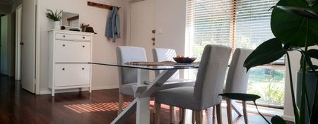 Thornlie - Photo 3