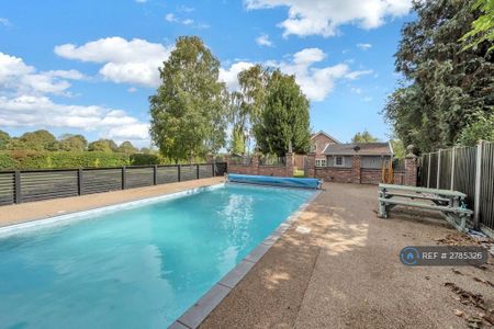 5 bedroom detached house to rent - Photo 4