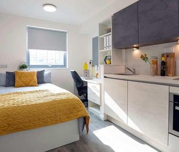 Studio to rent - Photo 1