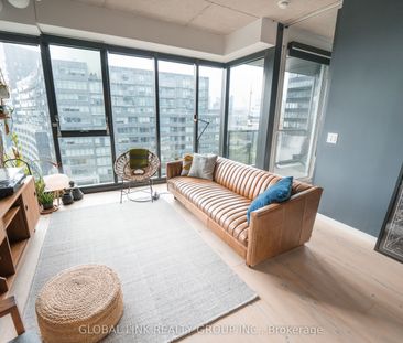 River City III Lofts , #821 - Photo 2