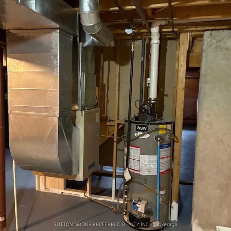 For Lease - 331 Simpson Crescent, London East, Ontario - Photo 1