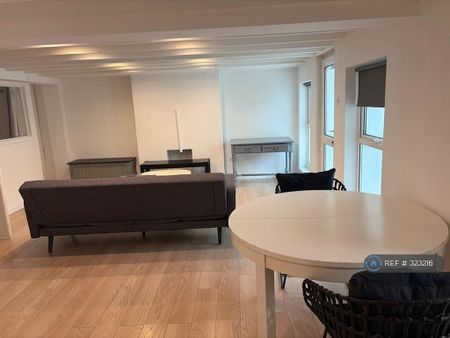 1 bedroom flat to rent - Photo 4