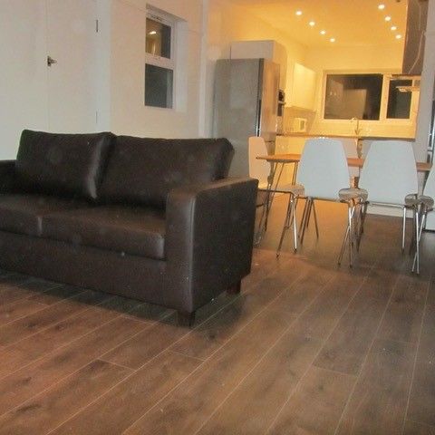 Student Properties to Let - Photo 1