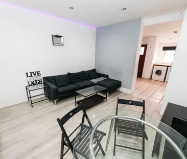 Hartley Grove, Hyde Park, Leeds - Photo 4