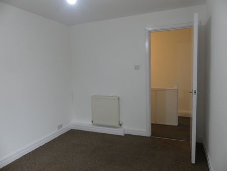 Watson Road Flat 2 - Photo 4