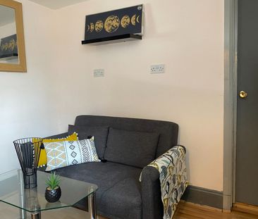1 Bed Flat, Humberstone Gate, LE1 - Photo 4