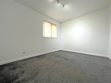 1 bedroom Terraced House to rent - Photo 2