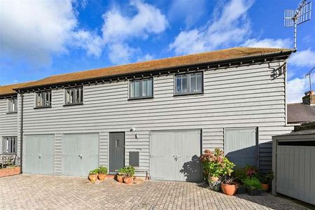 Brewery Hill, Arundel, BN18 - Photo 2