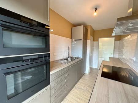 Appartement te huur - foto 4