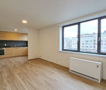 Vernieuwd 1-slaapkamerappartement te huur in Kristus-Koning Brugge - Foto 2