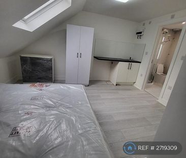 1 bedroom in a house share to rent - Photo 6