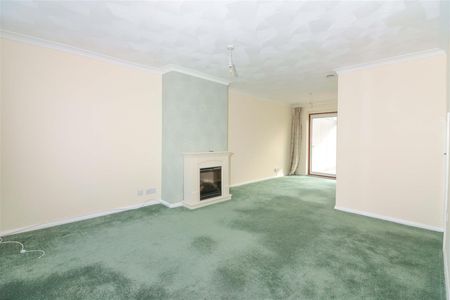 Kipling Avenue, Goring-By-Sea, Worthing - Photo 2