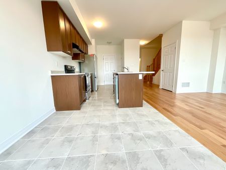 For Lease - 242 Port Crescent, Welland, Ontario - Photo 4