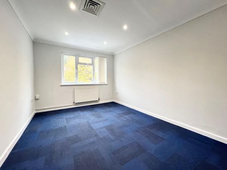 2 bedroom maisonette to rent - Photo 4