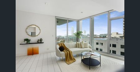 Fantastic north facing, sunny 2 bedder. Freshly painted and carpeted - Photo 3