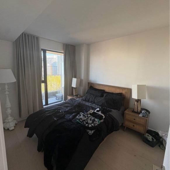 Condo Meubler + stationnement Griffintown - Photo 1