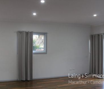 Free Standing - 2 Bedroom Home - Photo 3