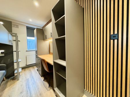 Cricklewood Lane, London, NW2 - Photo 2