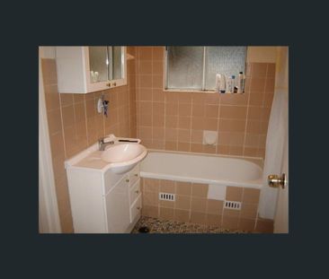 2 bedroom unit in Campsie - Photo 2