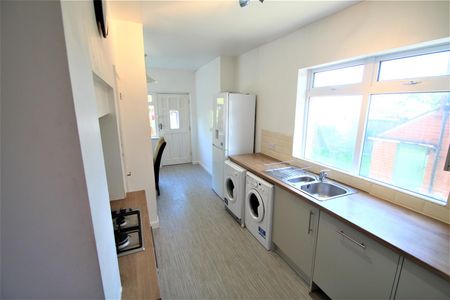 St Annes Road, Headingley, LS6 3NX, Leeds - Photo 3