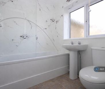 2 bedroom semi-detached house to rent - Photo 1