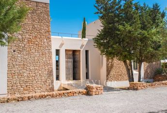 Es Cubells, Balearic Islands 07839