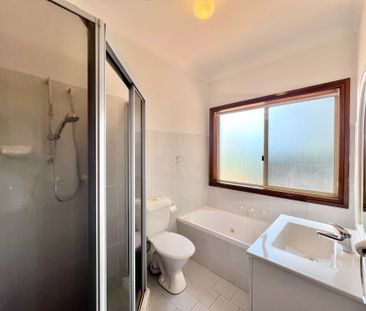 YOUNG 2 BEDROOM VILLA - Photo 6