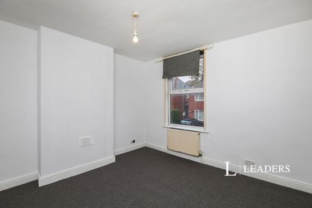 3 bedroom house to rent Hogarth Street, Nottingham, NG3 - Photo 4